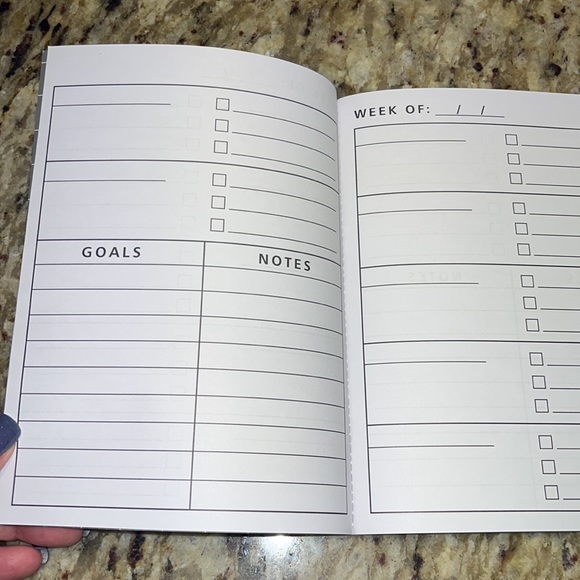Weekly Goals Planner - Picture 3 of 3